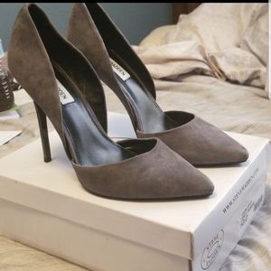 Steve Madden Varsity Gray Suede Pumps